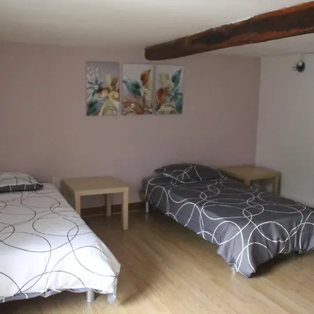 Des Trois M Дом отдыха